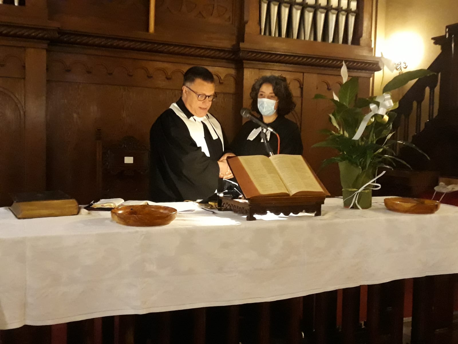 Differenza Chiesa Metodista E Cattolica Insediamento della pastora della Chiesa metodista e valdese di Bologna